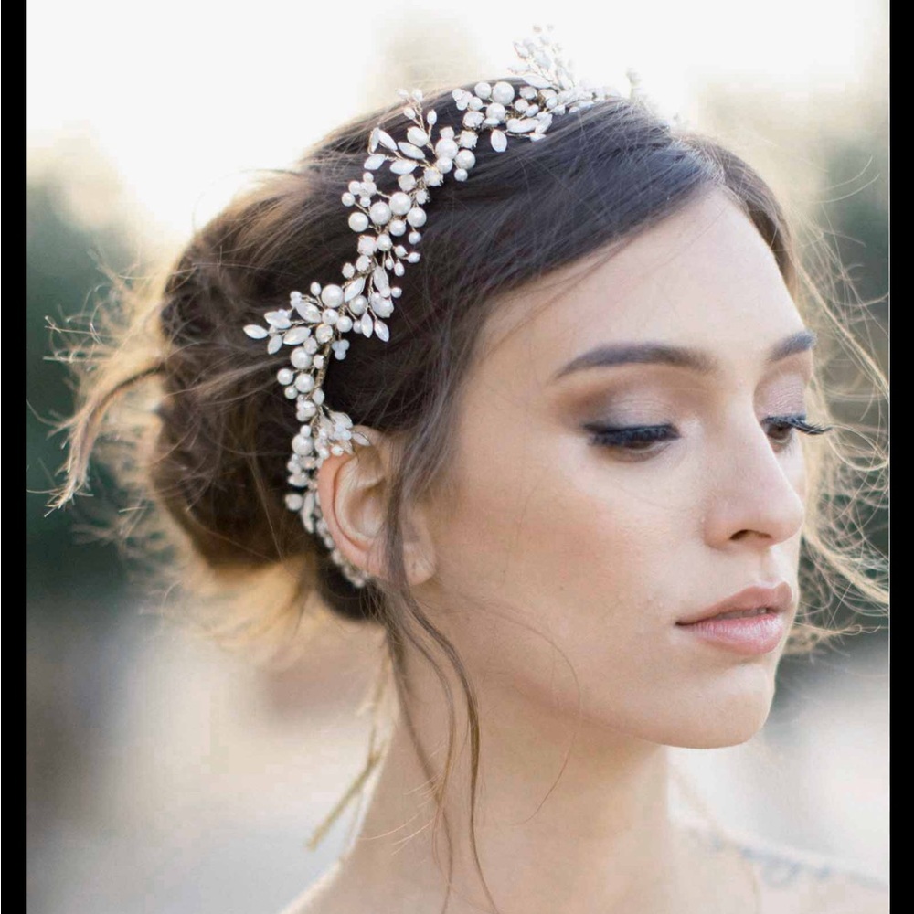 NEW Opal and pearl lush bridal hair vine